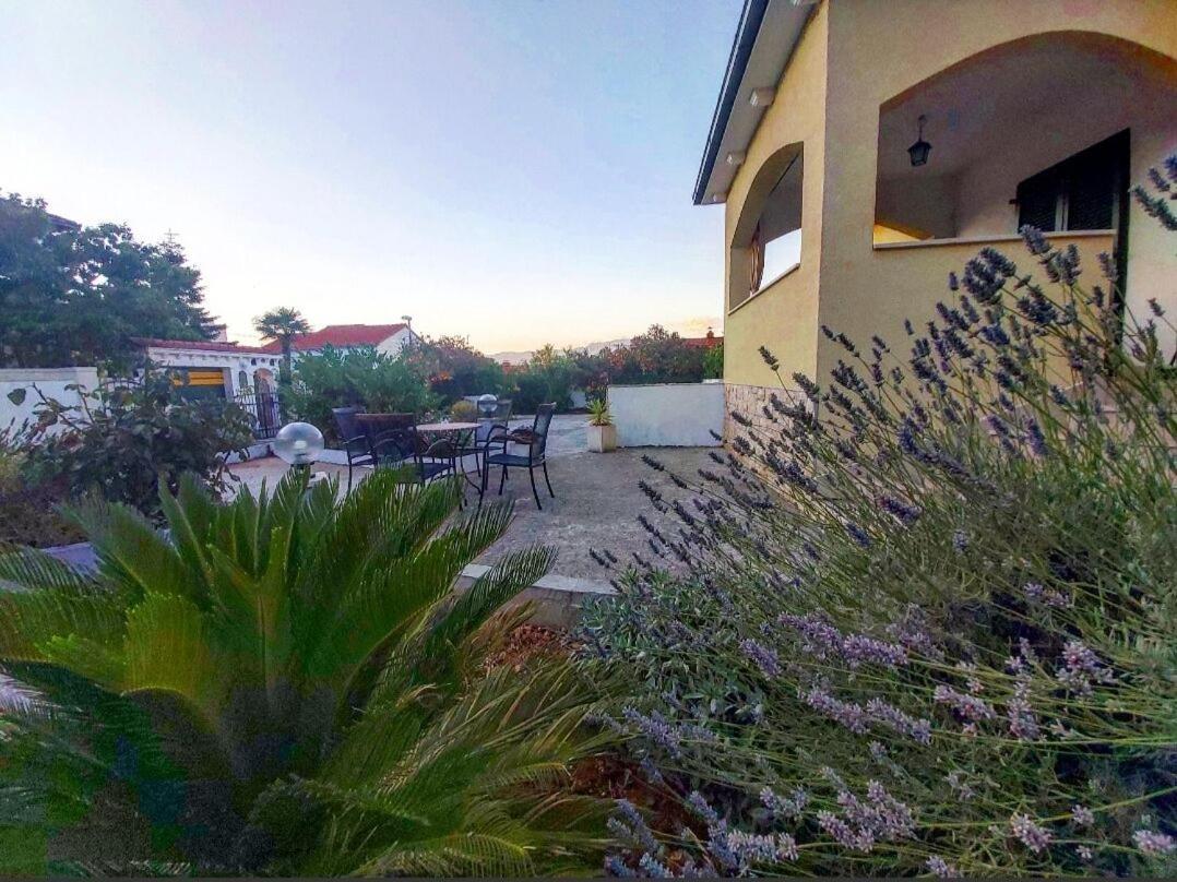 Apartment Marina Supetar Exterior foto
